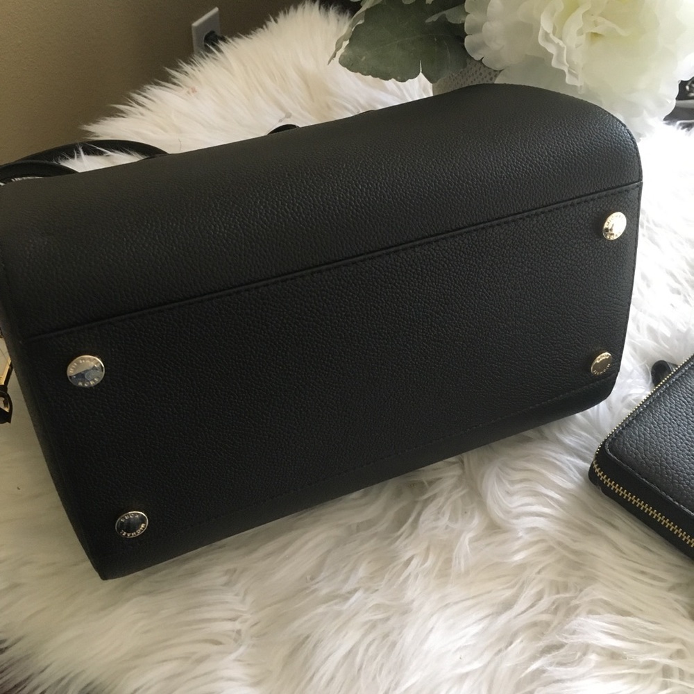 Michael Kors Large Hayes duffle satchel & wallet - Picture 6 of 8